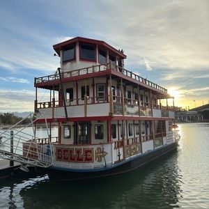 Meet your Posher, Debra